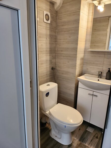 Ion Brezoianu, Cismigiu, Universitate Garsoniera de inchiriat